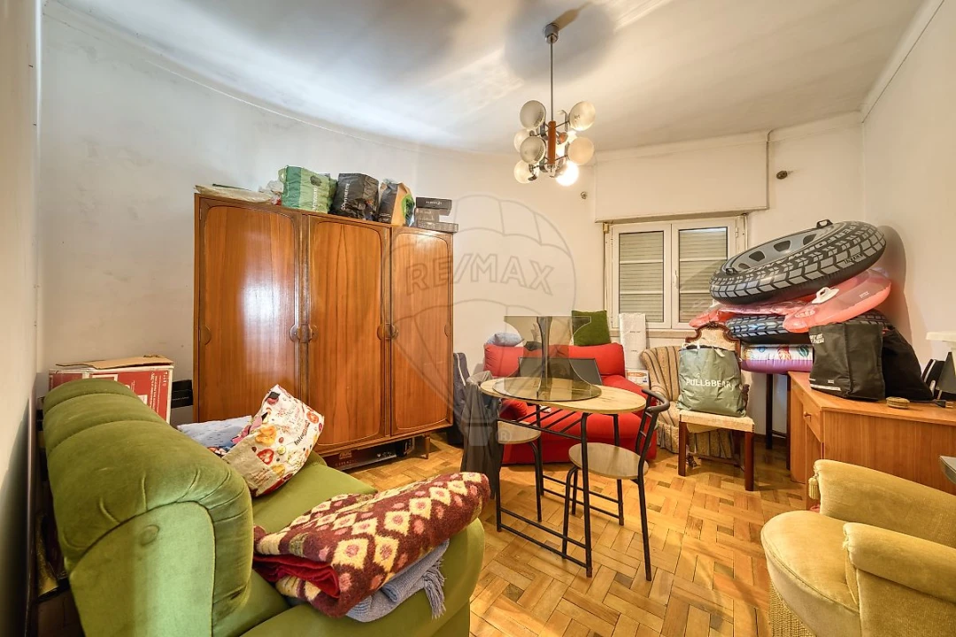Apartamento T4 para Arrendamento em Pernes Foto 4
