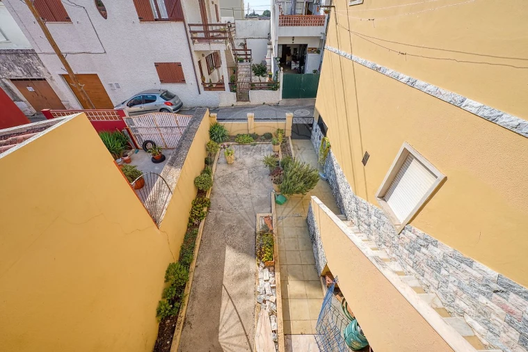 Apartamento T4 para Arrendamento em Pernes Foto 12