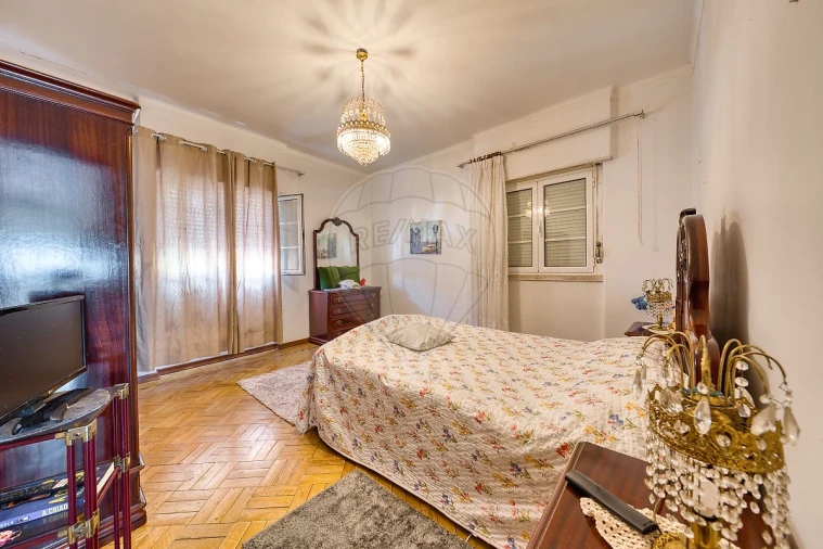 Apartamento T4 para Arrendamento em Pernes Foto 2