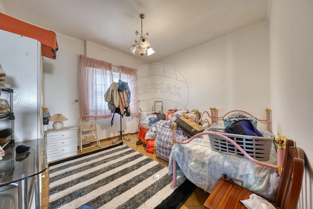 Apartamento T4 para Arrendamento em Pernes Foto 26