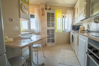 Apartamento T2 para Venda em Marvila
