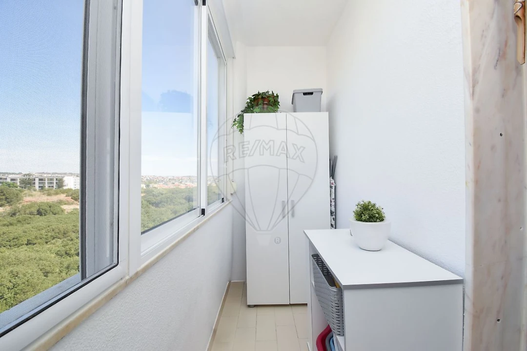 Apartamento T2 para Venda em São Domingos de Rana Foto 14