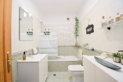 Apartamento T2 para Venda em São Domingos de Rana