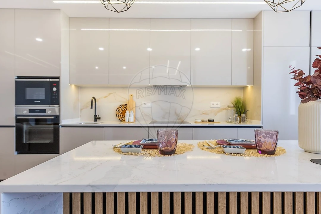 Apartamento T3 para Venda em Alfragide Foto 13
