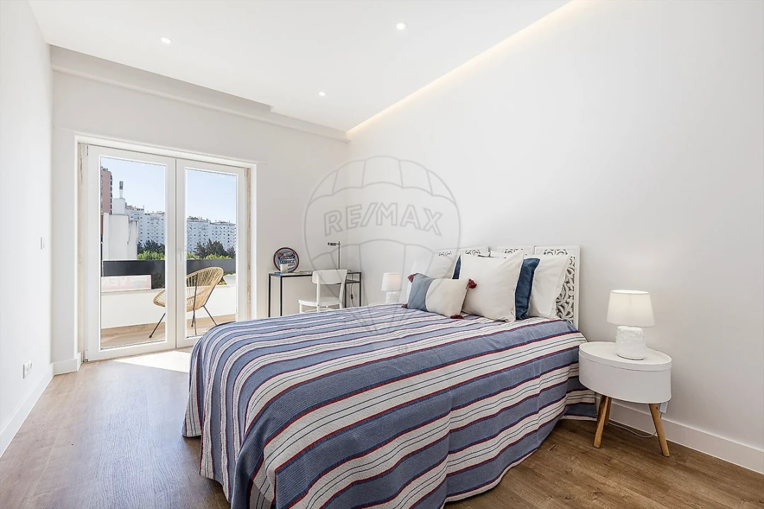 Apartamento T3 para Venda em Alfragide Foto 28