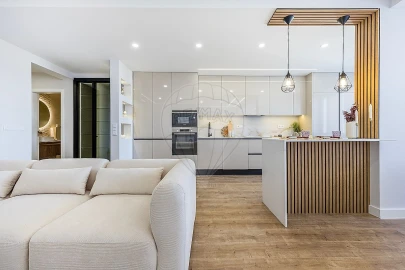 Apartamento T3 para Venda em Alfragide