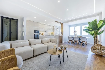 Apartamento T3 para Venda em Alfragide