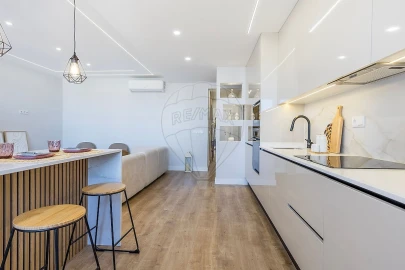 Apartamento T3 para Venda em Alfragide