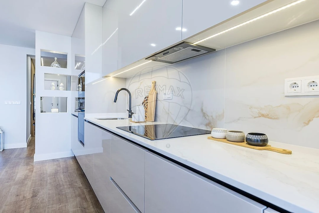 Apartamento T3 para Venda em Alfragide Foto 18