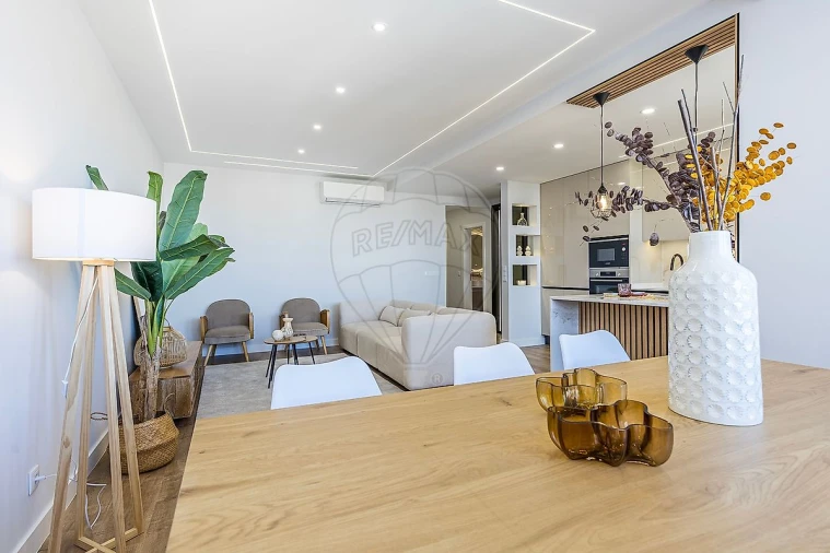 Apartamento T3 para Venda em Alfragide Foto 17