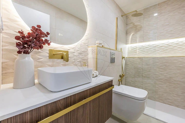 Apartamento T3 para Venda em Alfragide Foto 25