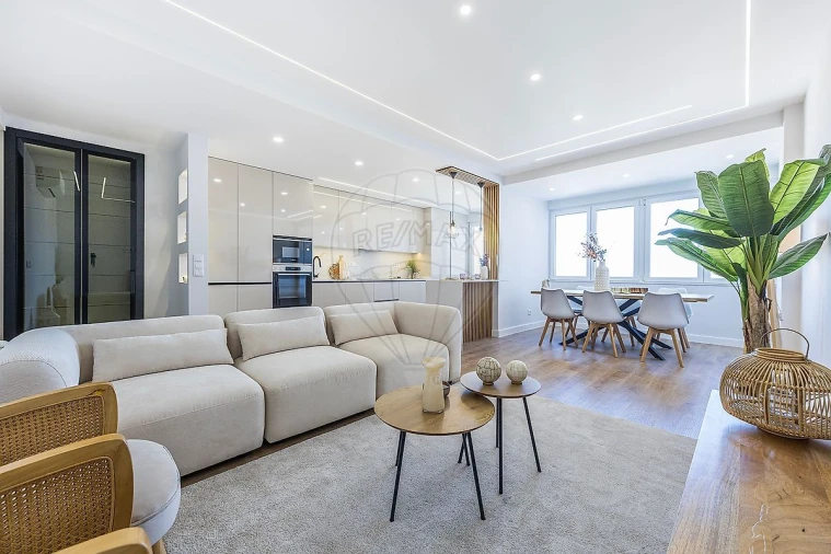 Apartamento T3 para Venda em Alfragide Foto 21