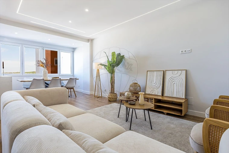 Apartamento T3 para Venda em Alfragide Foto 10
