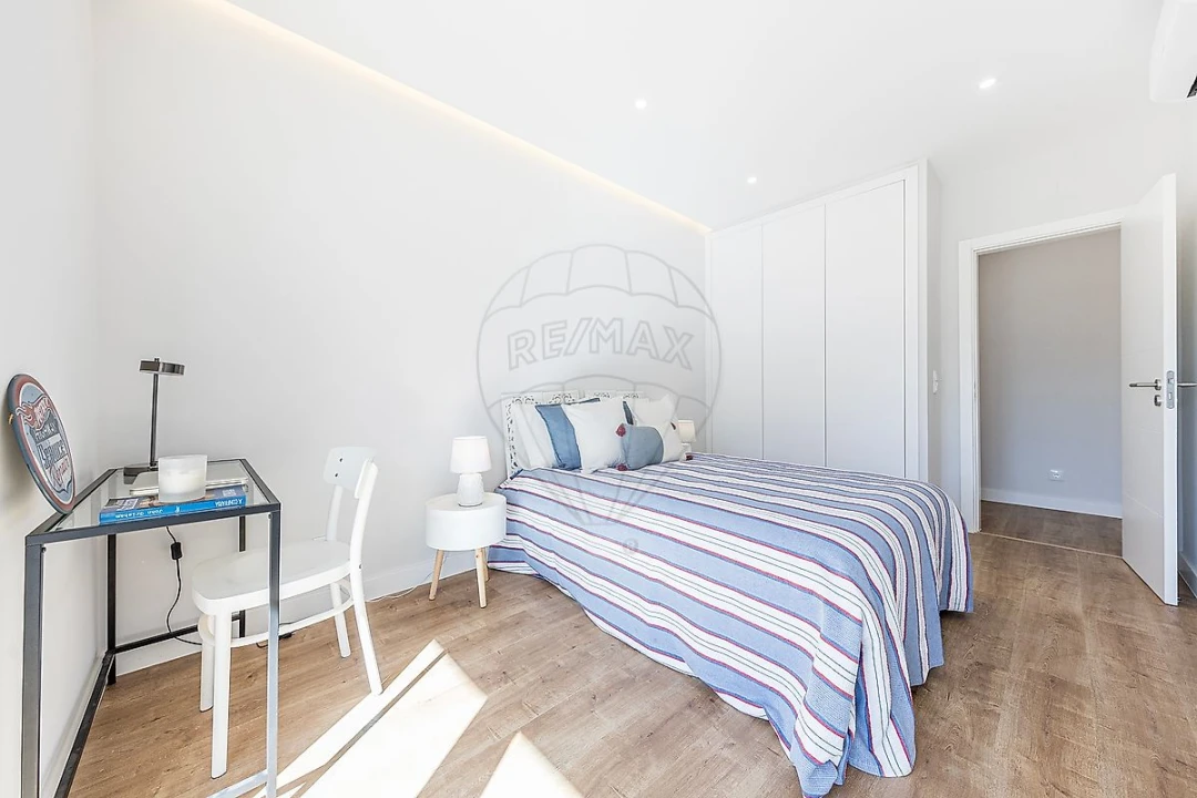 Apartamento T3 para Venda em Alfragide Foto 30
