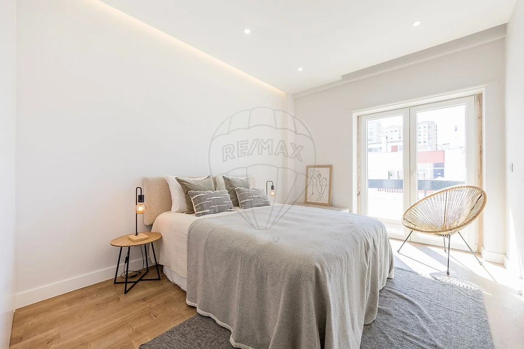 Apartamento T3 para Venda em Alfragide Foto 31
