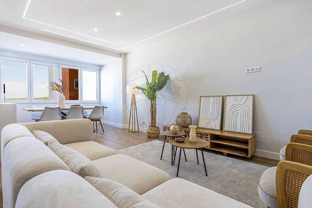 Apartamento T3 para Venda em Alfragide Foto 10