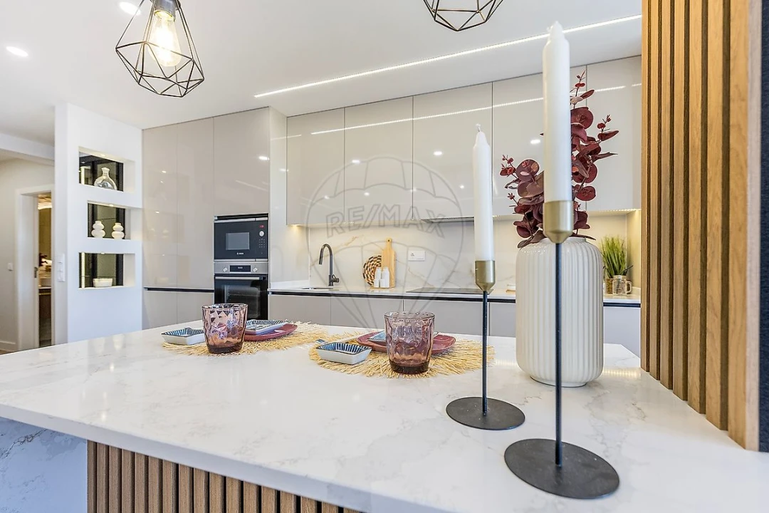 Apartamento T3 para Venda em Alfragide Foto 14