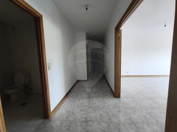 Apartamento T3 para Venda em Canelas