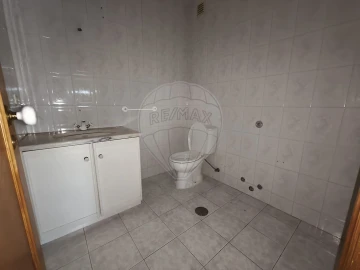 Apartamento T3 para Venda em Canelas