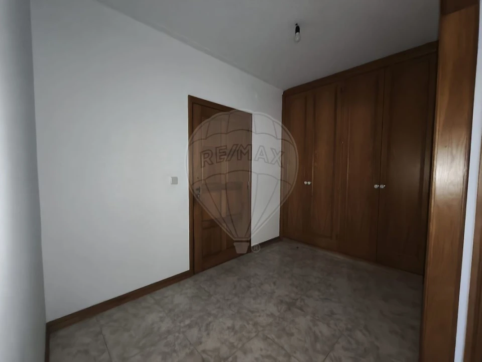 Apartamento T3 para Venda em Canelas Foto 25