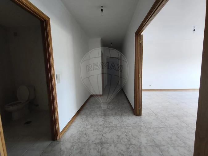 Apartamento T3 para Venda em Canelas Foto 23