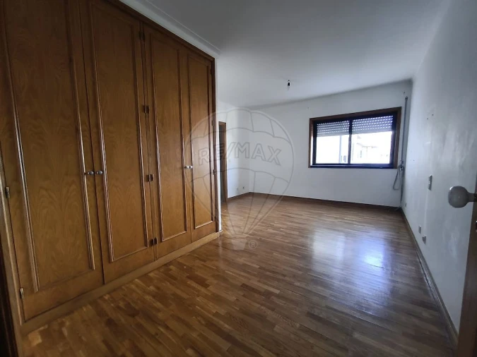 Apartamento T3 para Venda em Canelas Foto 12