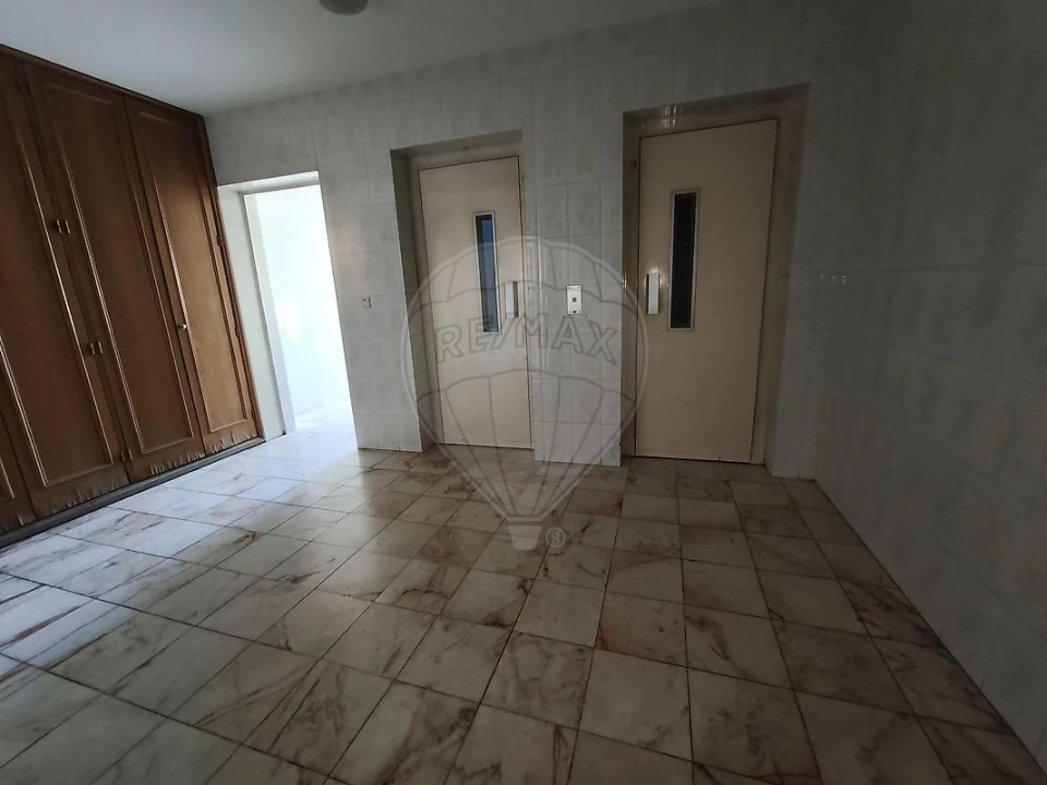Apartamento T3 para Venda em Canelas Foto 5
