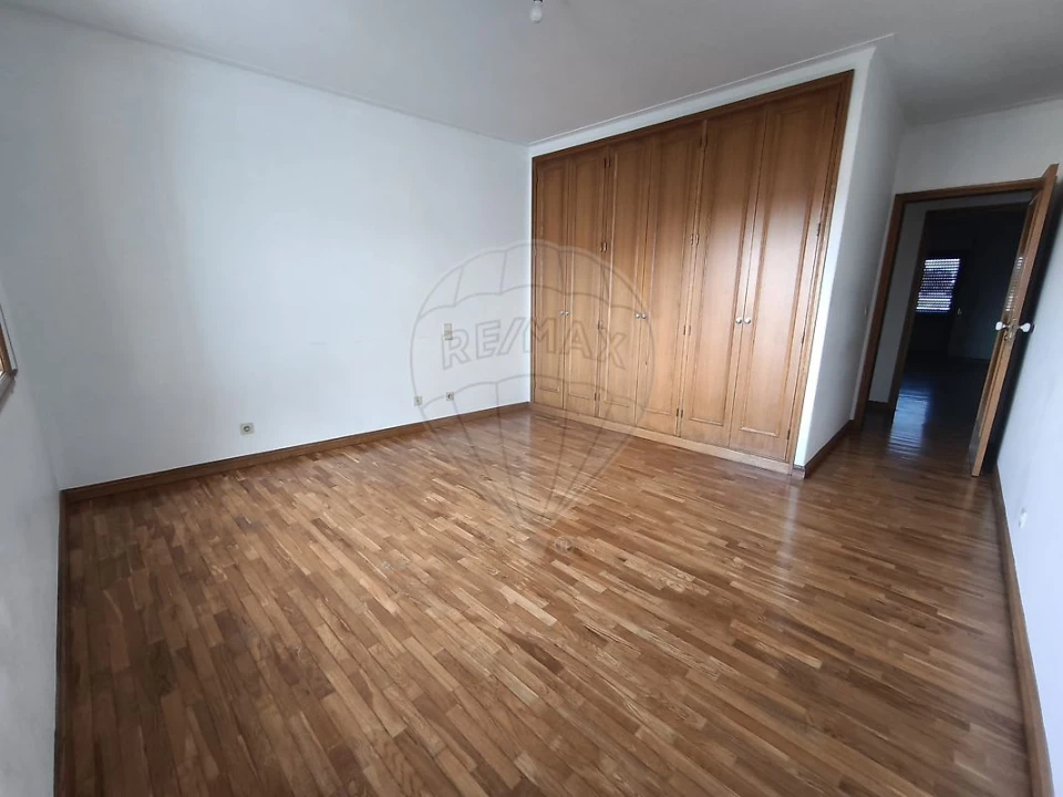 Apartamento T3 para Venda em Canelas Foto 6