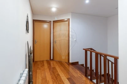 Apartamento T3 para Venda em Canelas