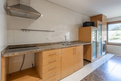 Apartamento T3 para Venda em Canelas