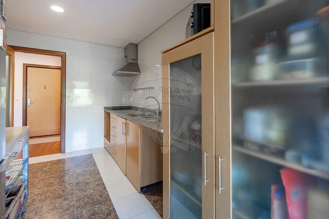 Apartamento T3 para Venda em Canelas Foto 16