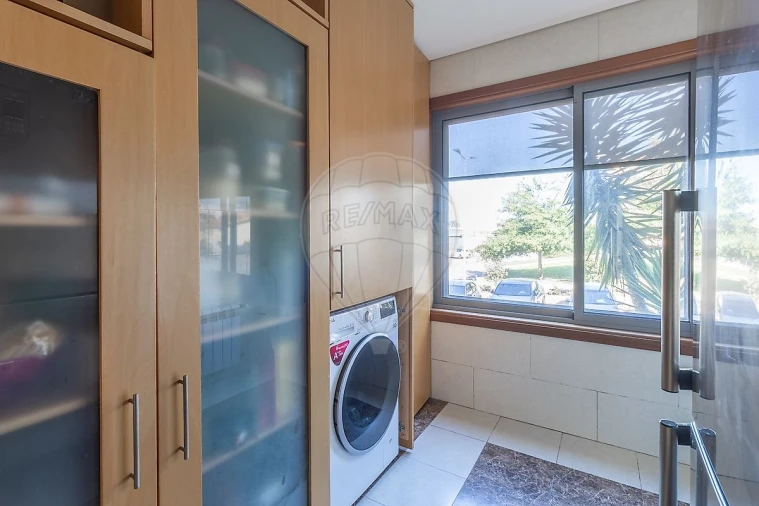 Apartamento T3 para Venda em Canelas Foto 12