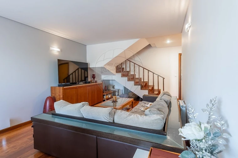 Apartamento T3 para Venda em Canelas Foto 5