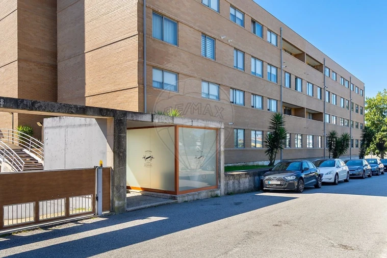 Apartamento T3 para Venda em Canelas Foto 29
