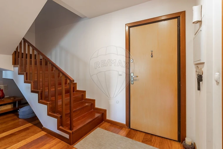 Apartamento T3 para Venda em Canelas Foto 15