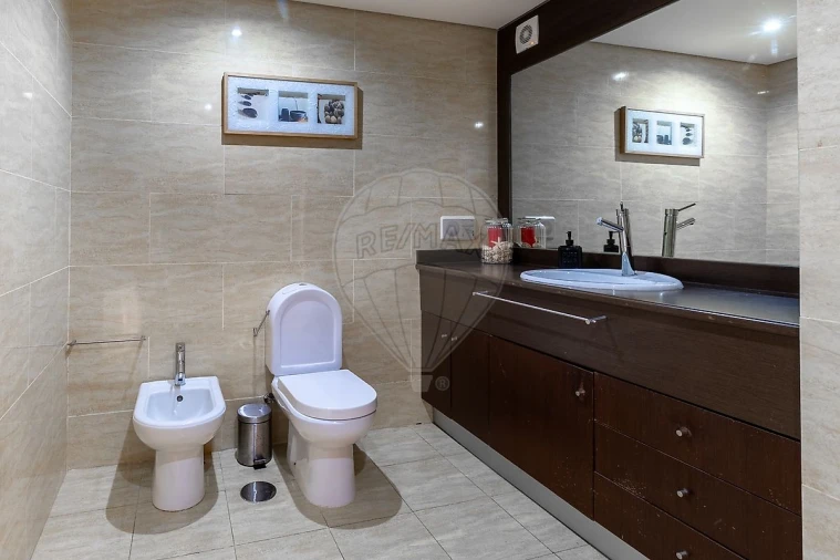 Apartamento T3 para Venda em Canelas Foto 23