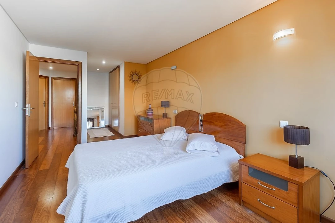 Apartamento T3 para Venda em Canelas Foto 21