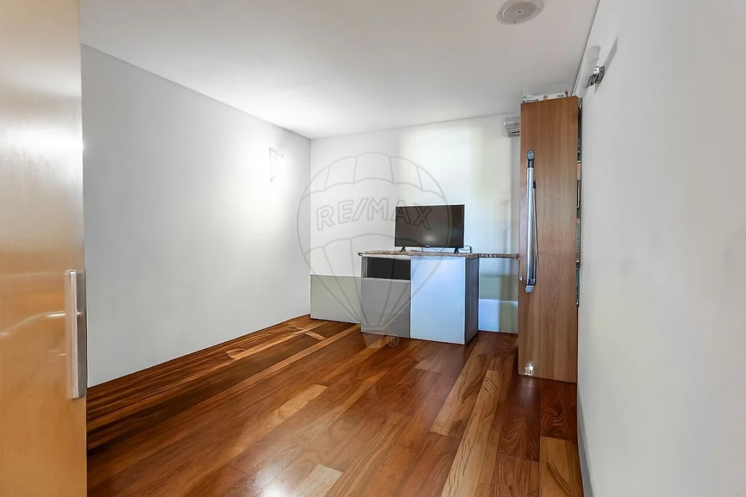 Apartamento T3 para Venda em Canelas Foto 24