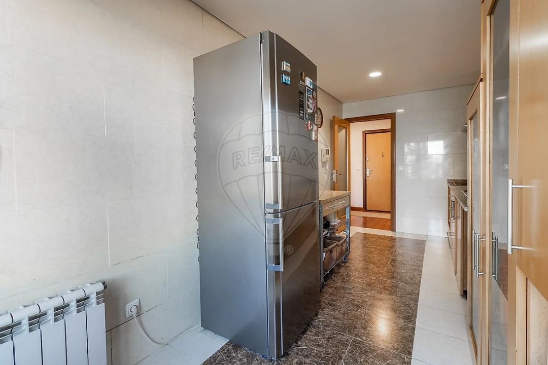 Apartamento T3 para Venda em Canelas Foto 13