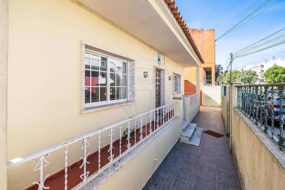 Moradia T2 para Venda em Mina de Água