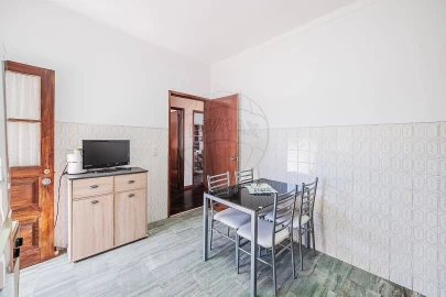 Moradia T2 para Venda em Mina de Água