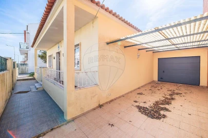 Moradia T2 para Venda em Mina de Água