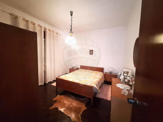 Moradia T2 para Venda em Mina de Água Foto 8
