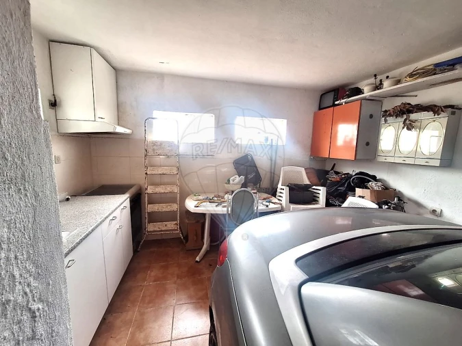 Moradia T2 para Venda em Mina de Água Foto 2