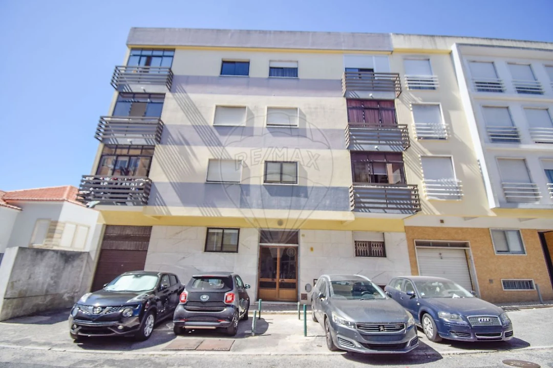 Apartamento T2 para Venda em Cacém e São Marcos Foto 25
