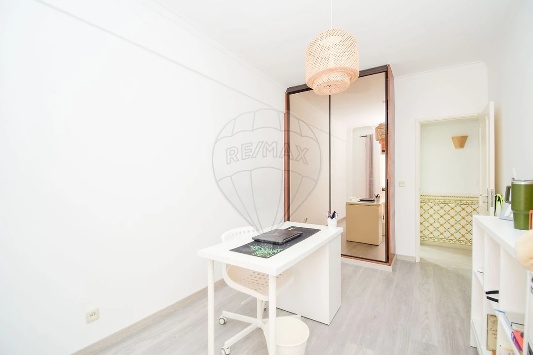 Apartamento T2 para Venda em Cacém e São Marcos Foto 4