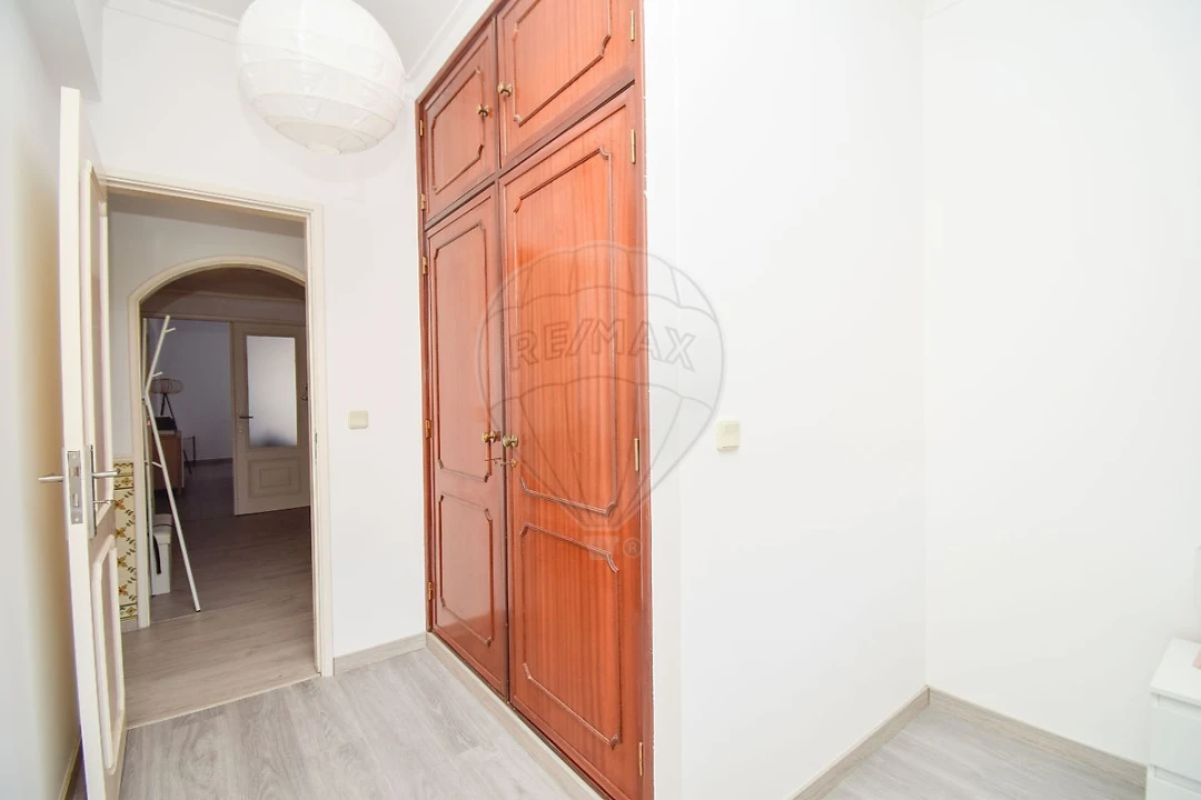 Apartamento T2 para Venda em Cacém e São Marcos Foto 3