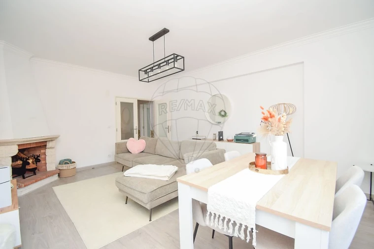 Apartamento T2 para Venda em Cacém e São Marcos Foto 13