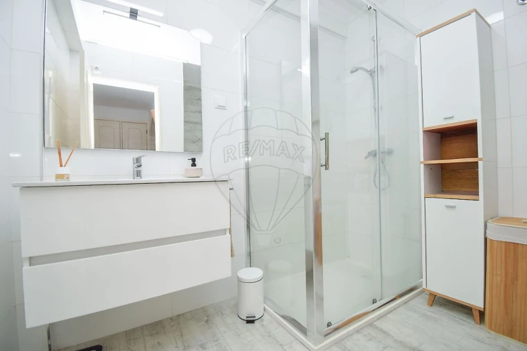 Apartamento T2 para Venda em Cacém e São Marcos Foto 8