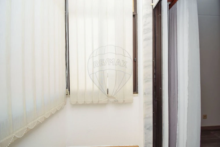 Apartamento T2 para Venda em Cacém e São Marcos Foto 6
